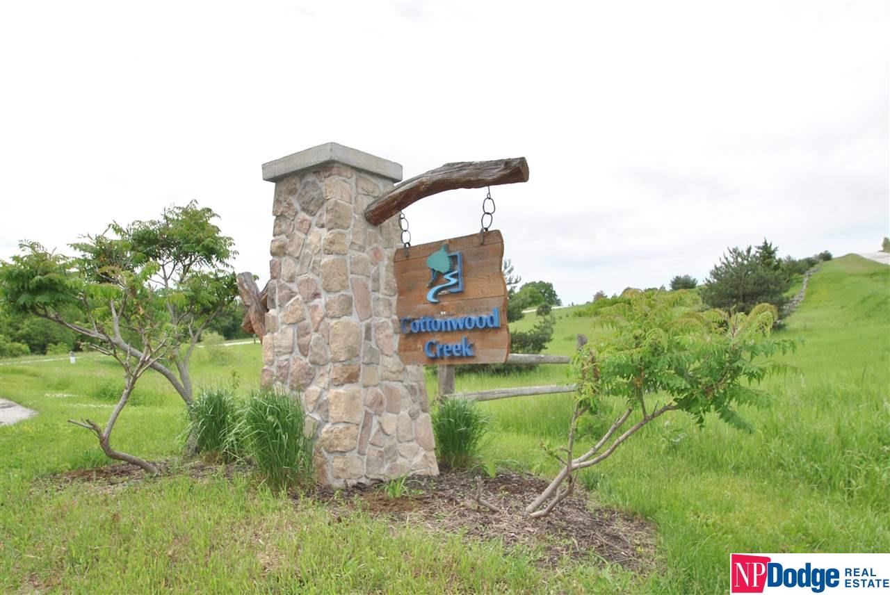 12 CR 37Cottonwood Creek, Blair, NE 68008