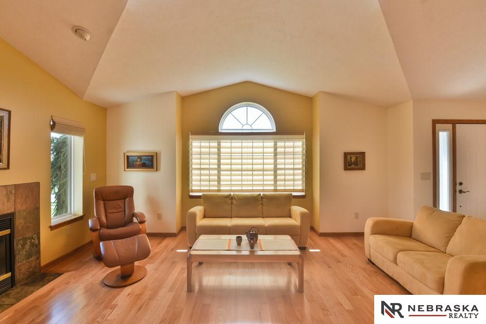 2264Hickory, Blair, NE 68008