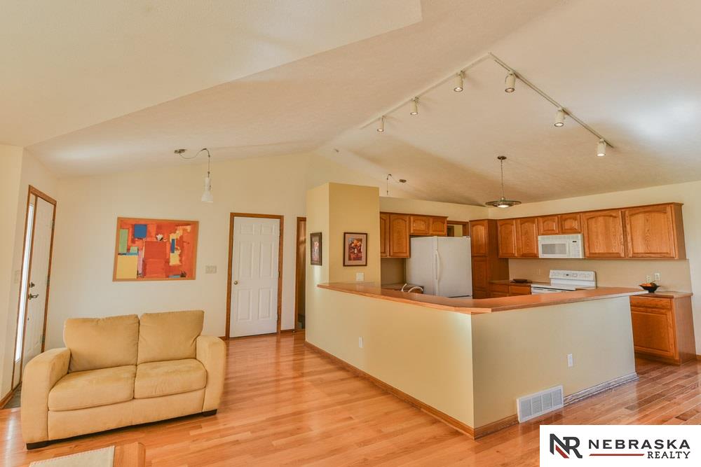 2264Hickory, Blair, NE 68008