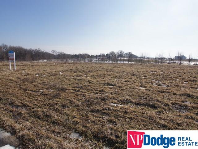 1607 S 218, Elkhorn, NE 68022