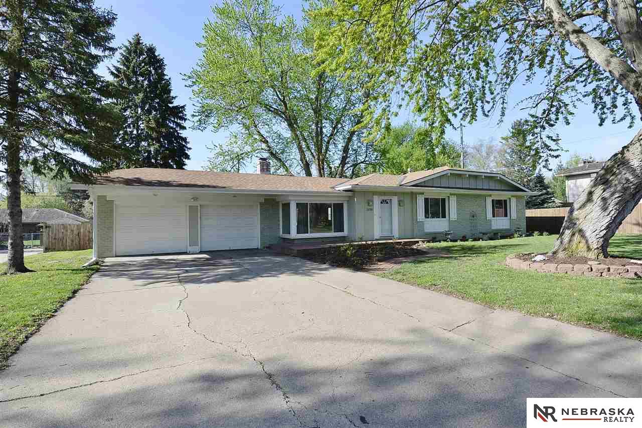 21735Edgevale, Omaha, NE 68022
