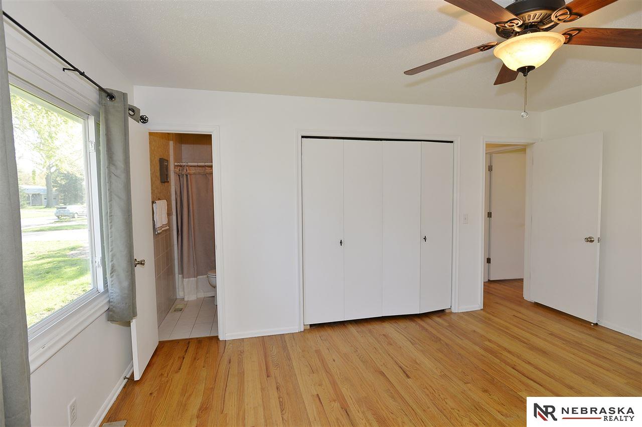 21735Edgevale, Omaha, NE 68022