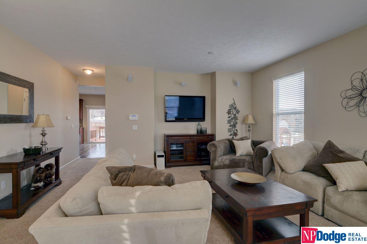 1520 N 209th, Omaha, NE 68022