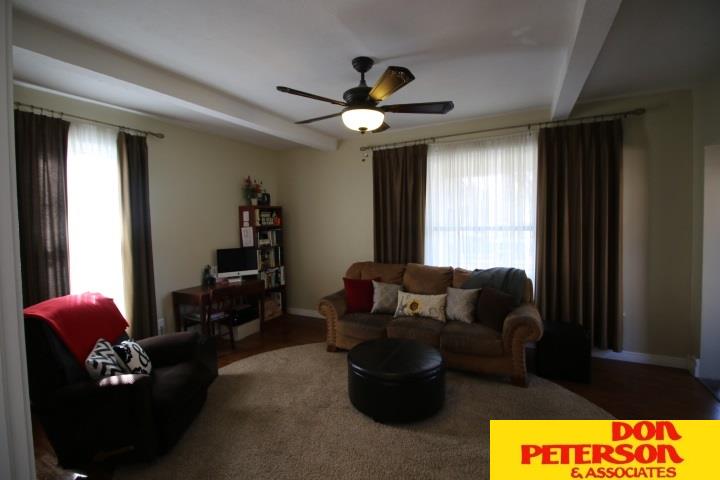 752 E 6th, Fremont, NE 68025