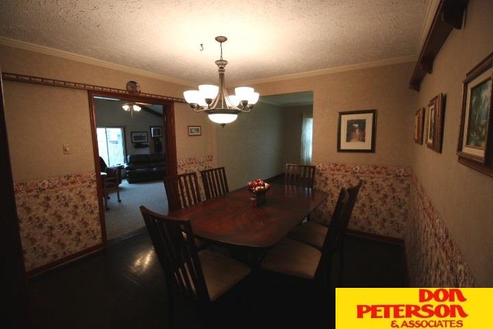235 W LINDEN, Fremont, NE 68025