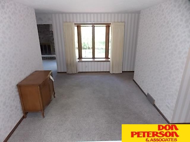 2372 E 10th, Fremont, NE 68025