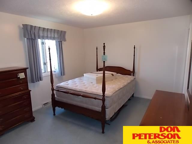 2372 E 10th, Fremont, NE 68025