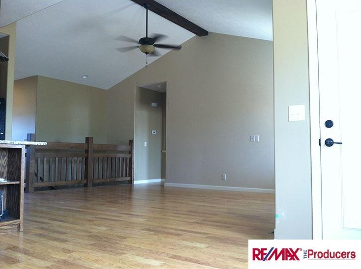 1094Prairie Hill, Louisville, NE 68037