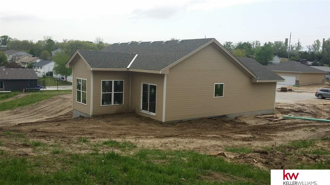 948 S Third, Louisville, NE 68037
