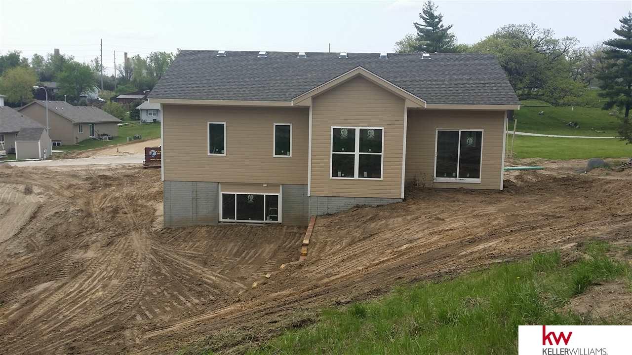 948 S Third, Louisville, NE 68037