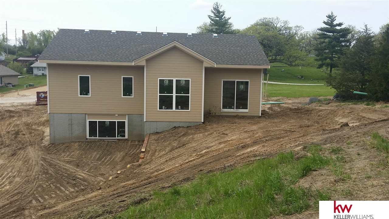 948 S Third, Louisville, NE 68037
