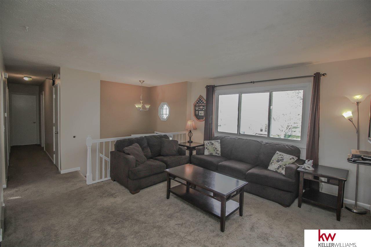 400Fort, Papillion, NE 68046