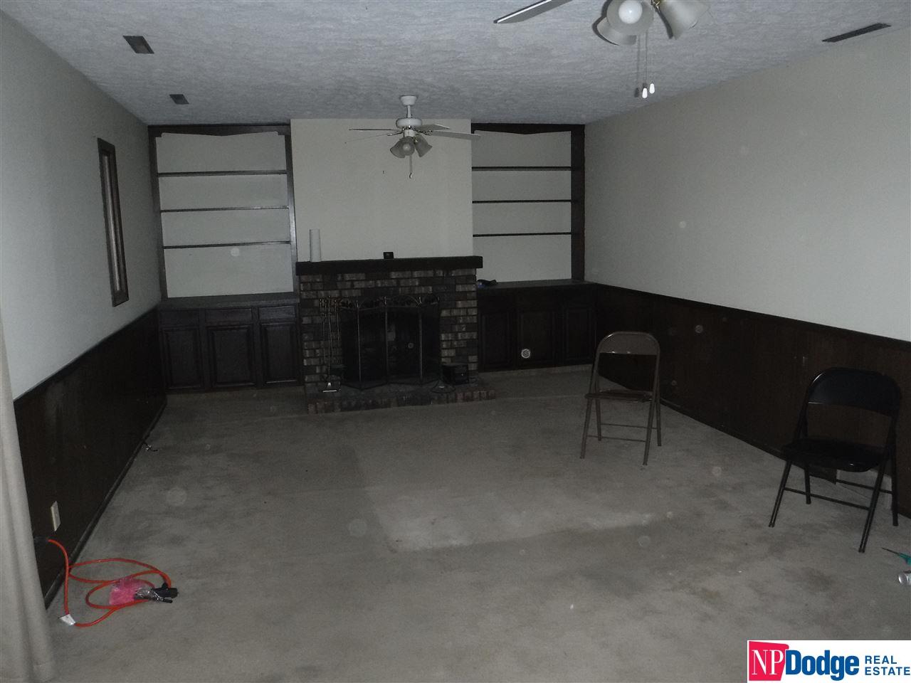 826Arlene, Papillion, NE 68046