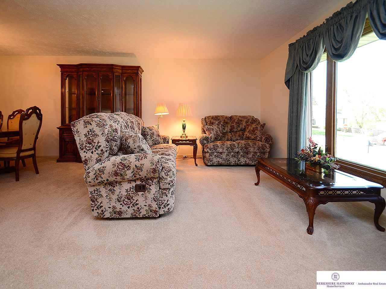 809Buckboard, Omaha, NE 68046