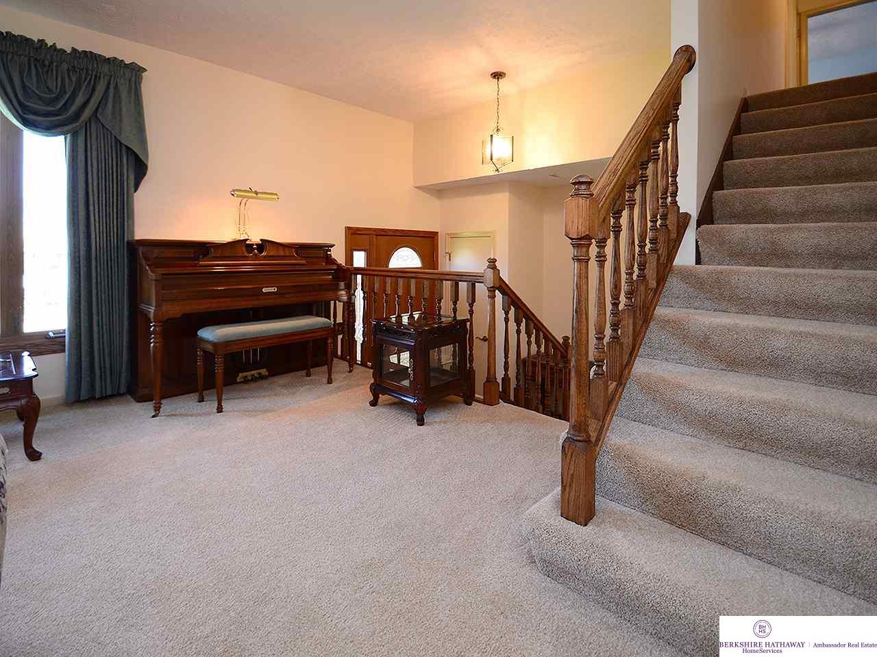 809Buckboard, Omaha, NE 68046