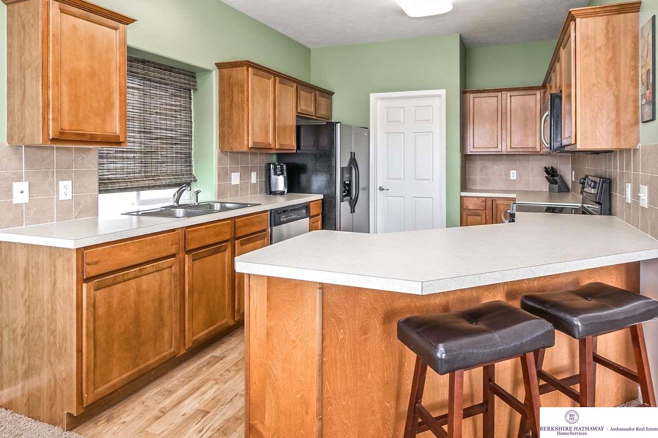 1111Edward, Papillion, NE 68046