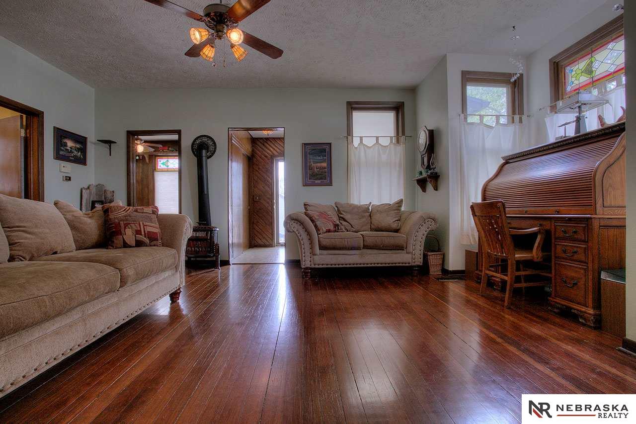 260Elm, Springfield, NE 68059