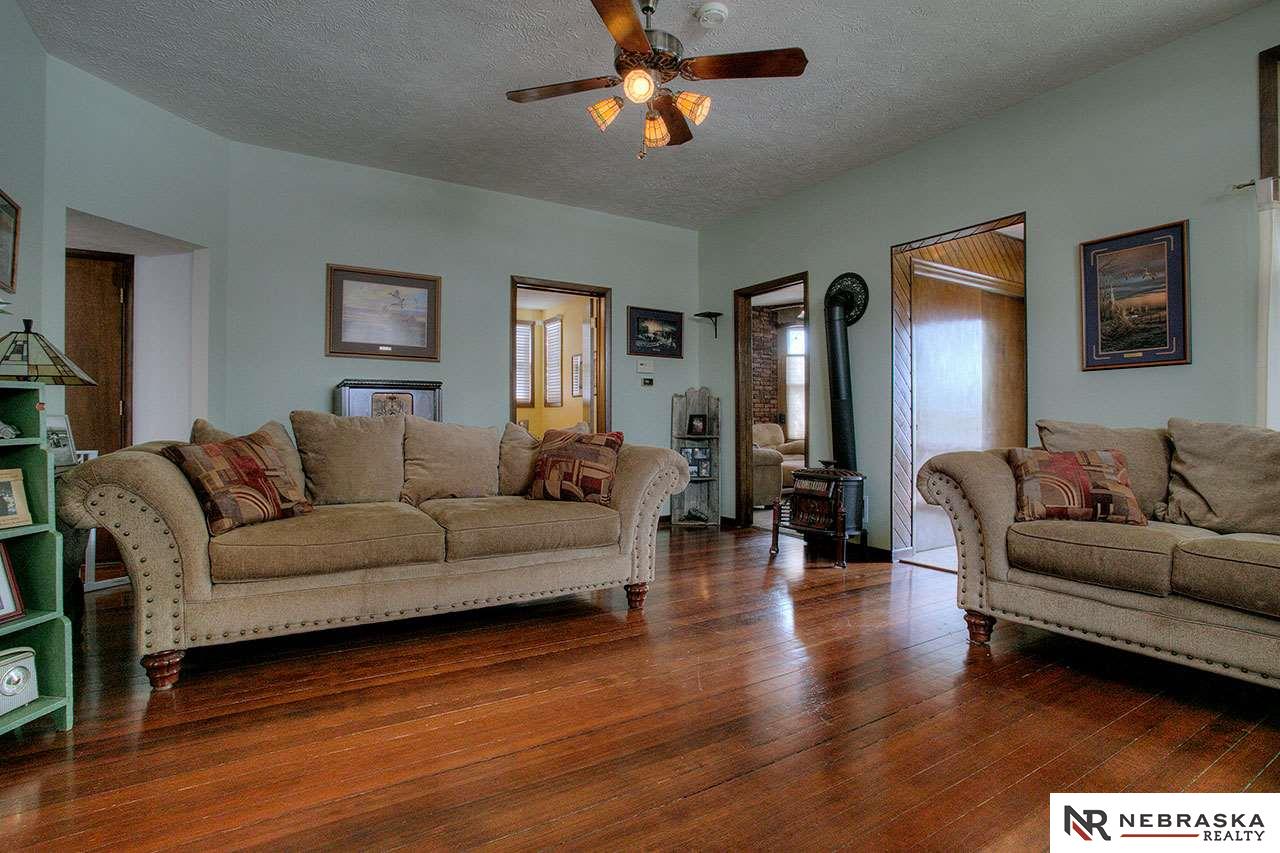 260Elm, Springfield, NE 68059