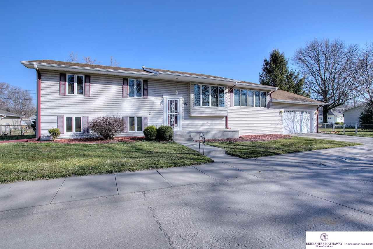204 W Waring, Valley, NE 68064
