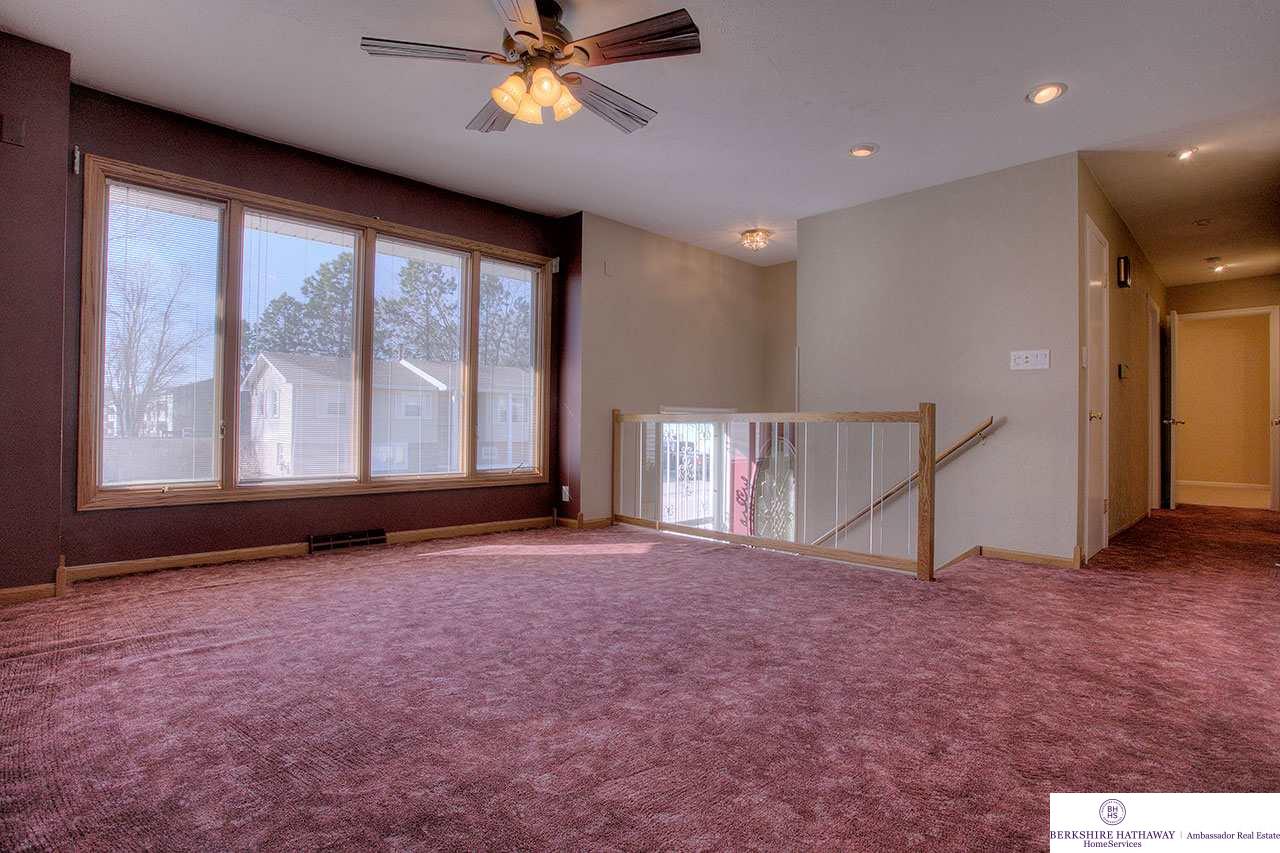 204 W Waring, Valley, NE 68064