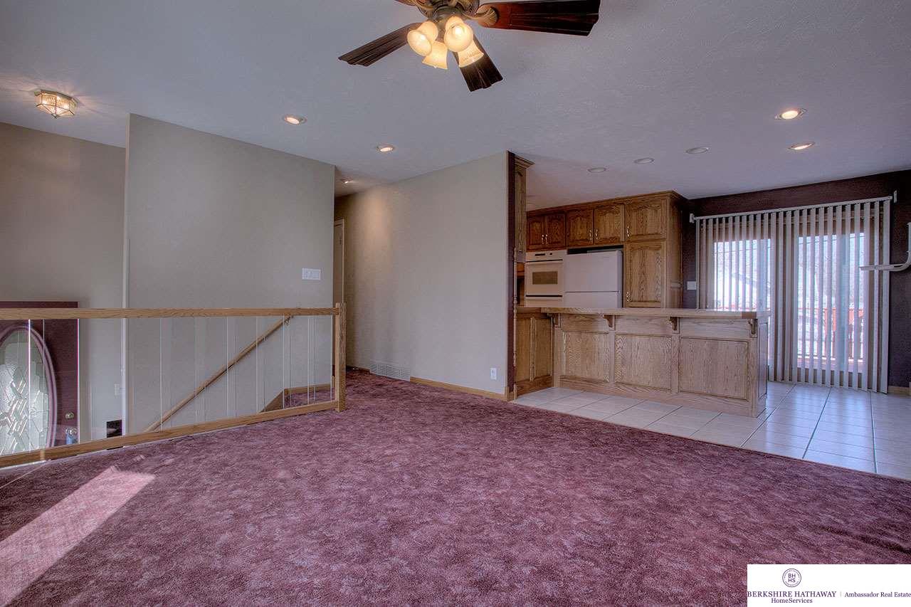 204 W Waring, Valley, NE 68064