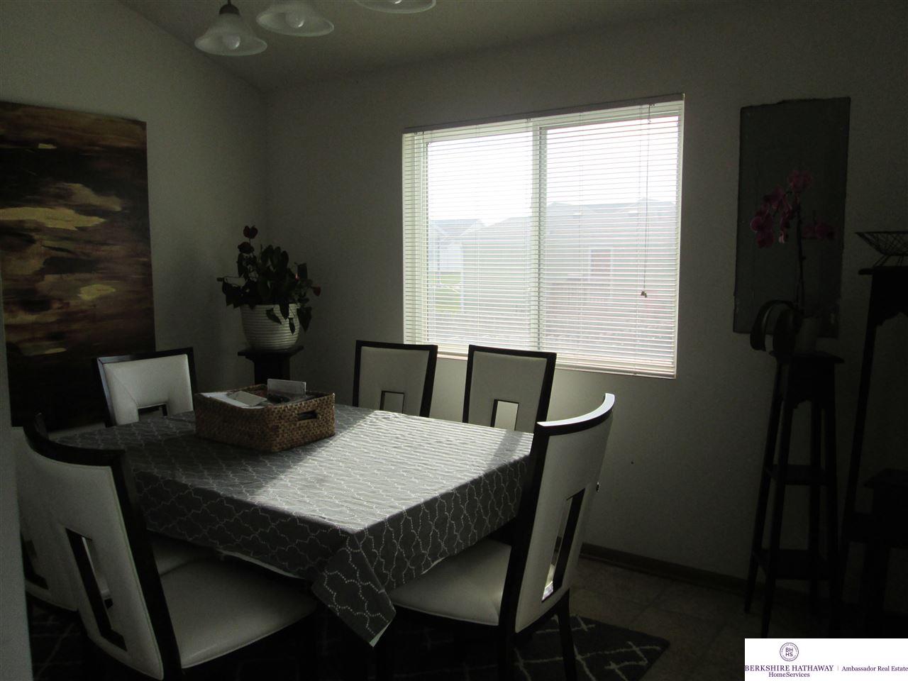 7517 and 7519 N 285, Valley, NE 68064