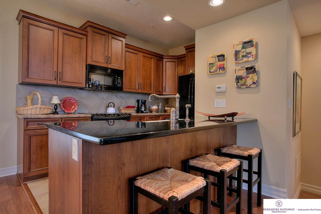 1204 S 6, Omaha, NE 68102