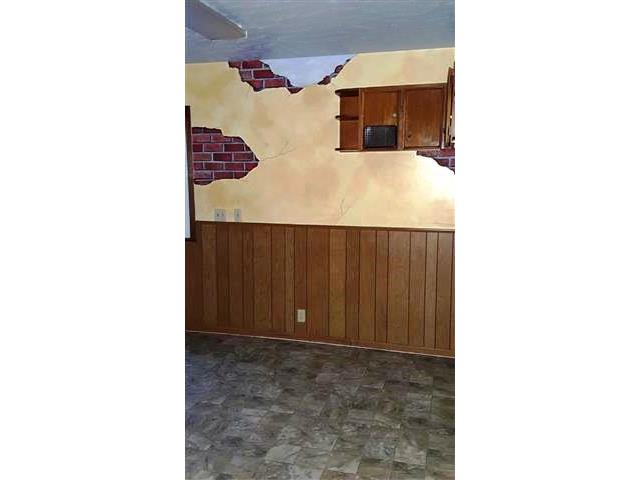 6124 Park Lane DrOmaha, NE, 68104Douglas County