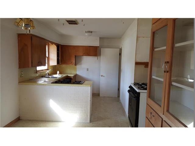 5422 Camden AveOmaha, NE, 68104Douglas County