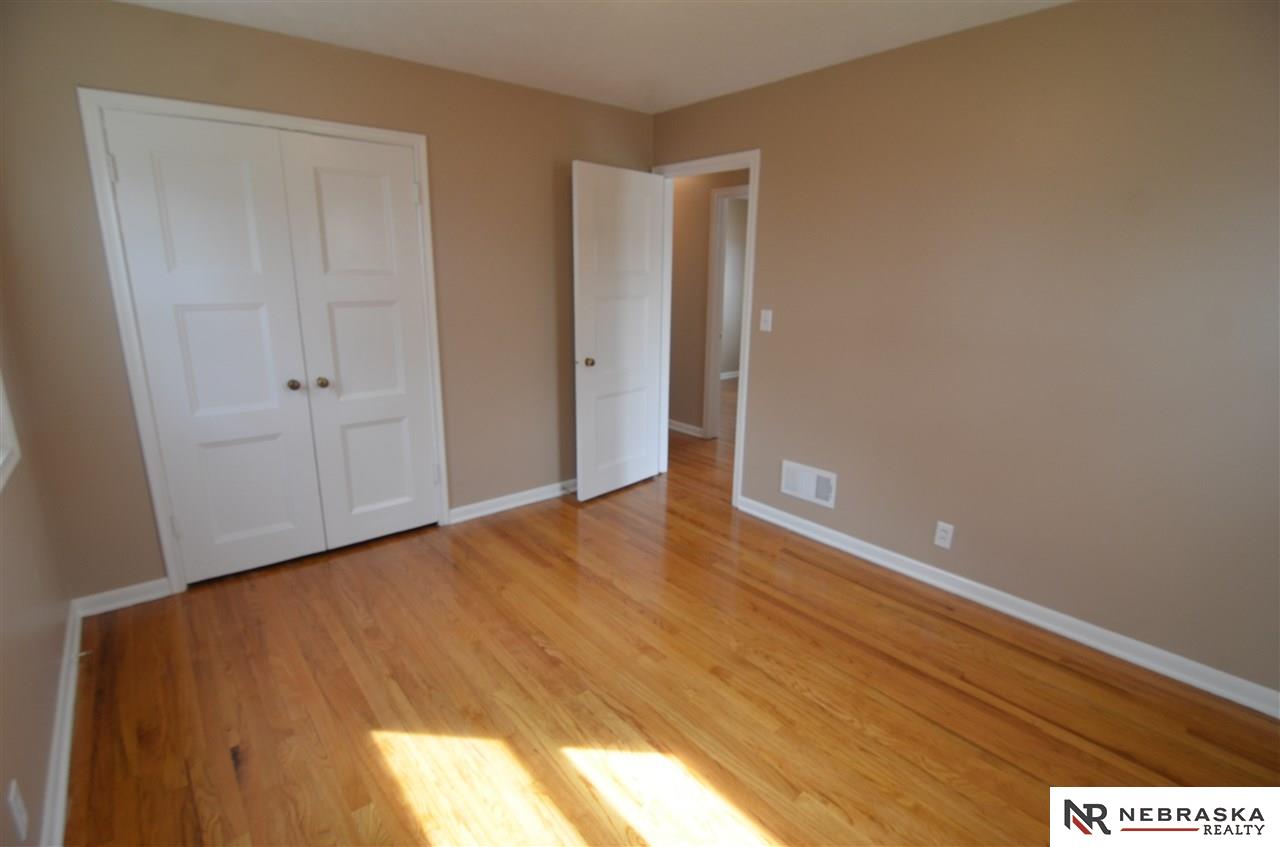 4133 N 65, Omaha, NE 68104