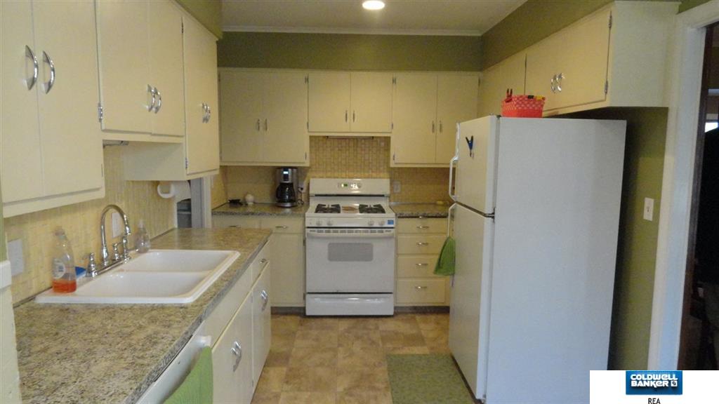 4943 Emmet Street, Omaha, United States 68104