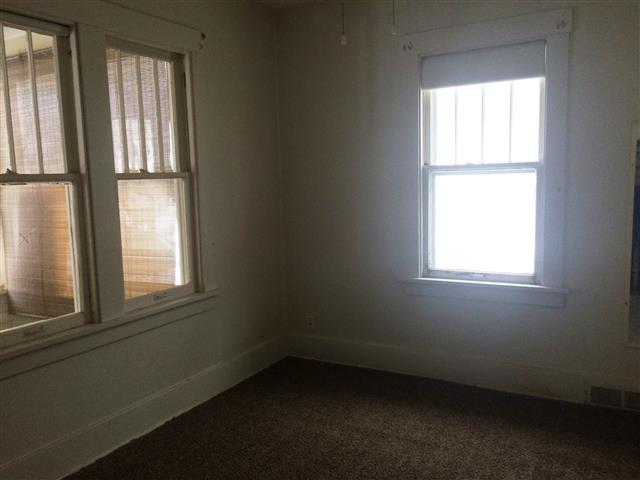 4865 Wirt StOmaha, NE, 68104Douglas County
