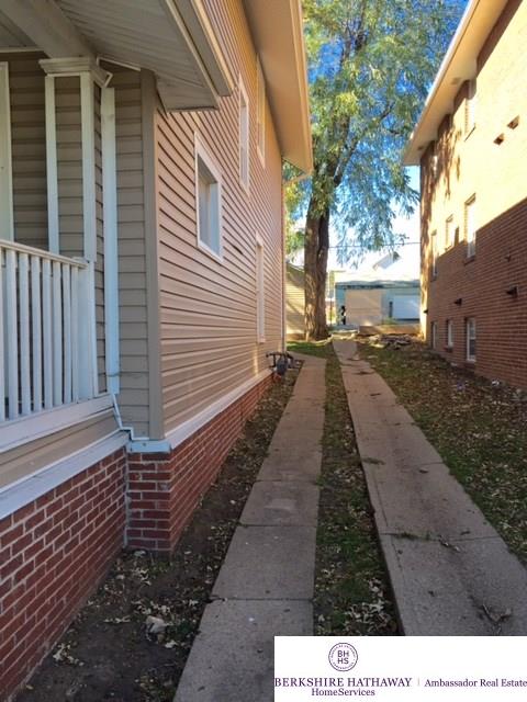 830 S 29 St, Omaha, NE 68105