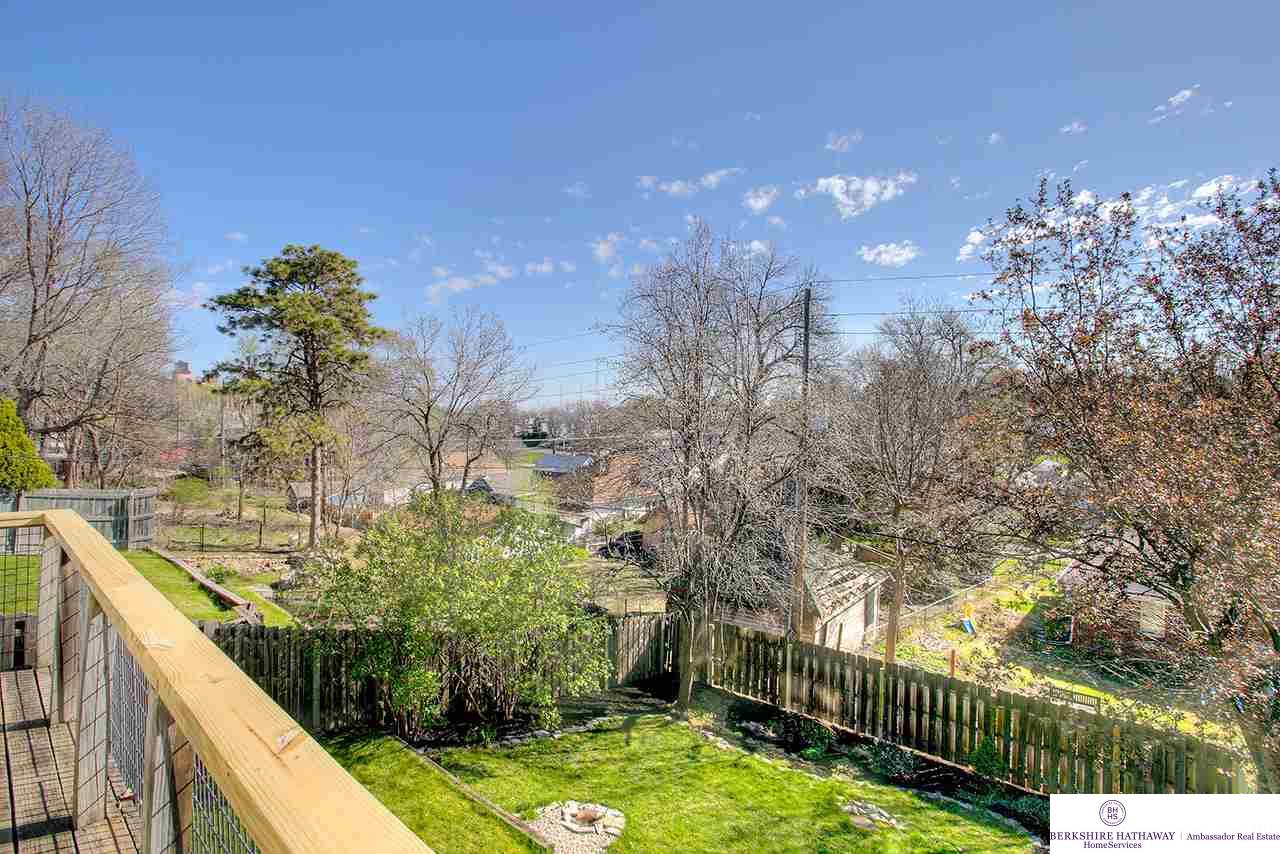 1029 S 35, Omaha, NE 68105