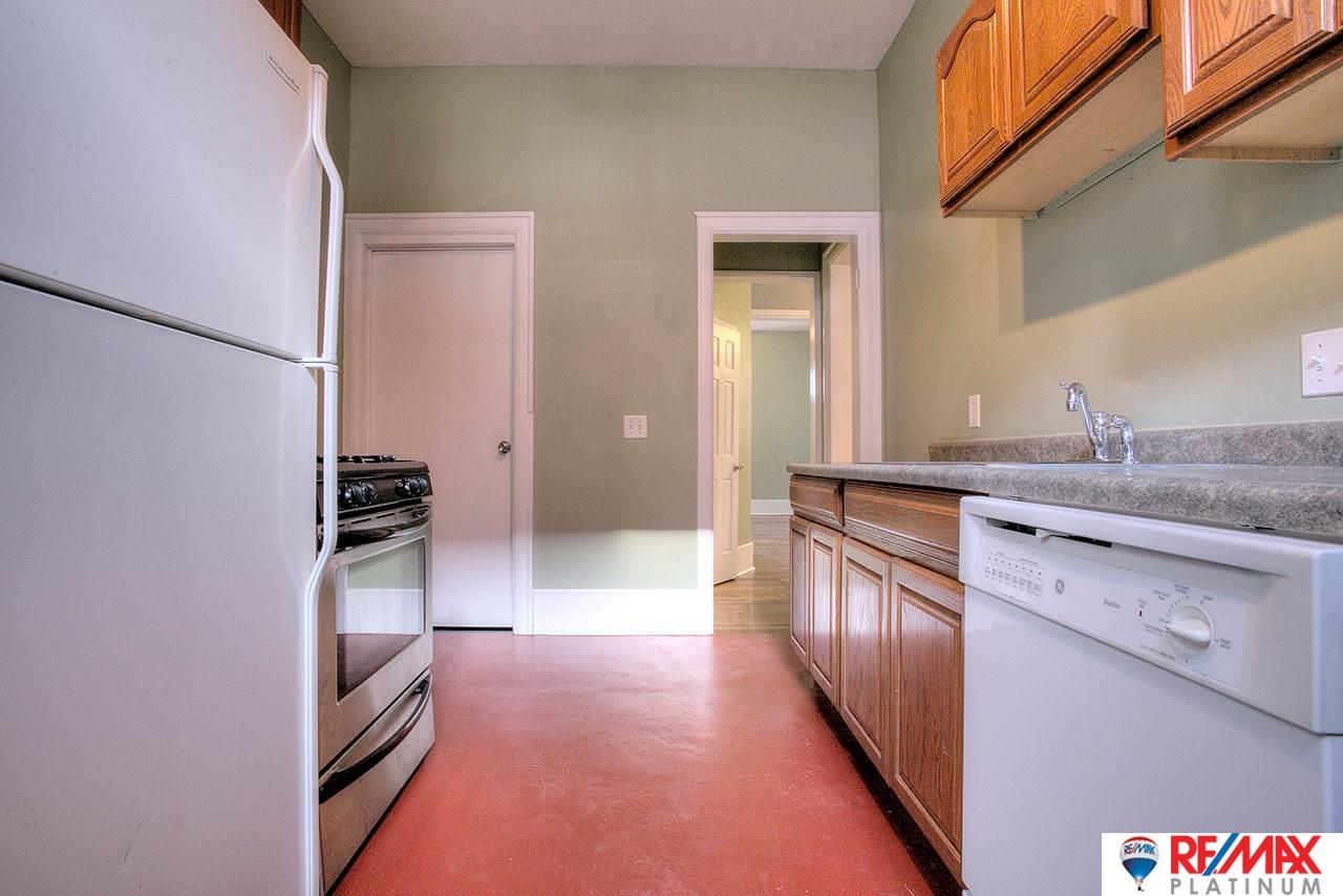 3005Pacific, Omaha, NE 68105