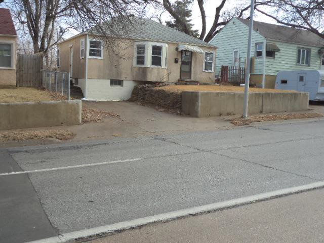 2709 S 60th StOmaha, NE, 68106Douglas County
