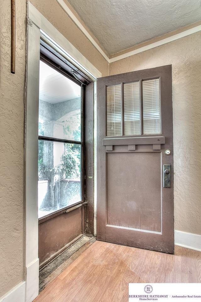 1312 S 48, Omaha, NE 68106