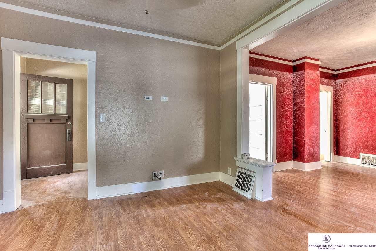 1312 S 48, Omaha, NE 68106