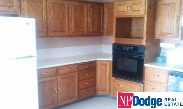 4657B, Omaha, NE 68106