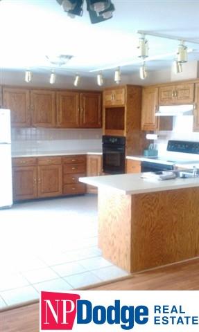 4657B, Omaha, NE 68106