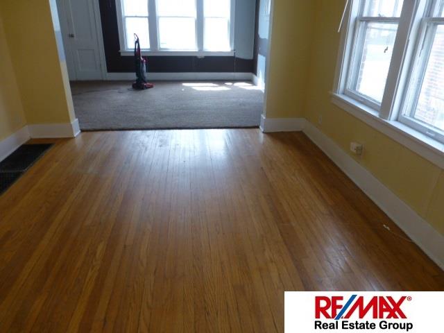 5208 5210Leavenworth, Omaha, NE 68106