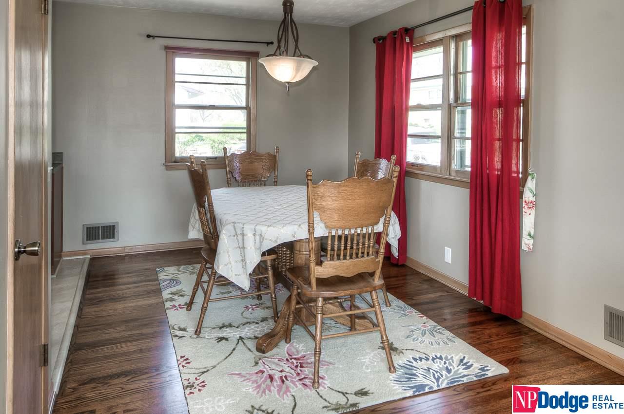 6154Elm, Omaha, NE 68106
