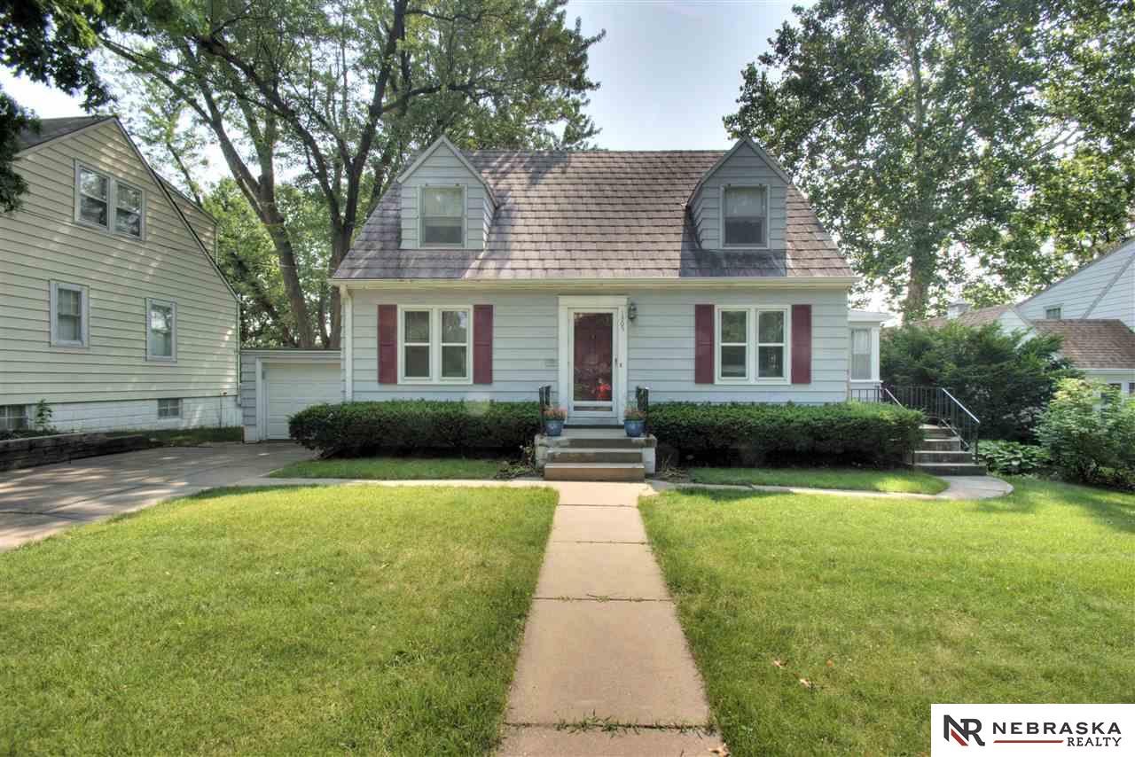 1305 S 56th, Omaha, NE 68106