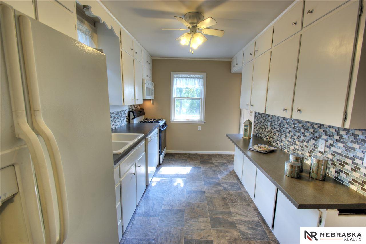 1305 S 56th, Omaha, NE 68106