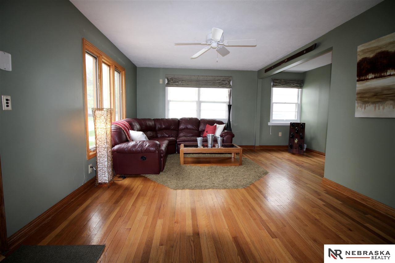2148 S 48th, Omaha, NE 68106