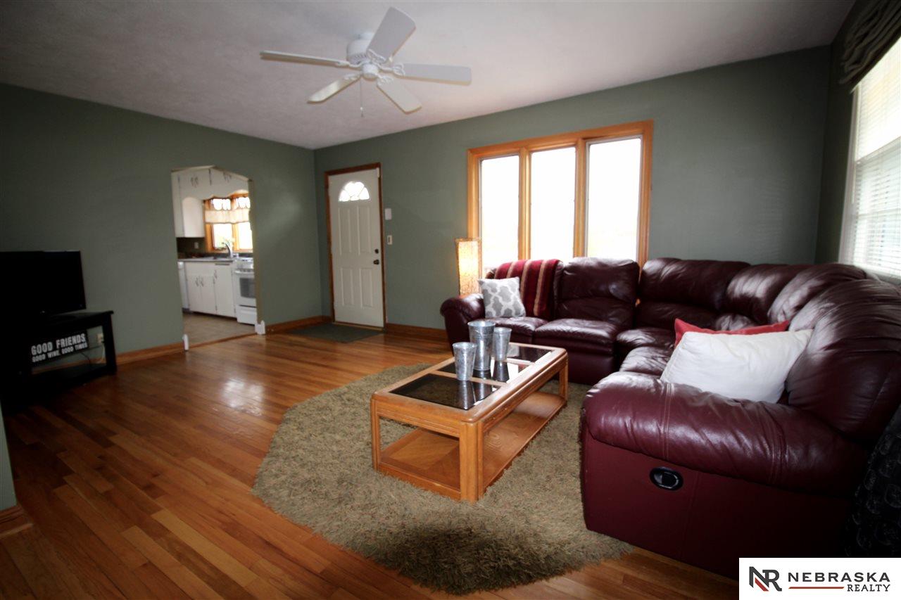 2148 S 48th, Omaha, NE 68106