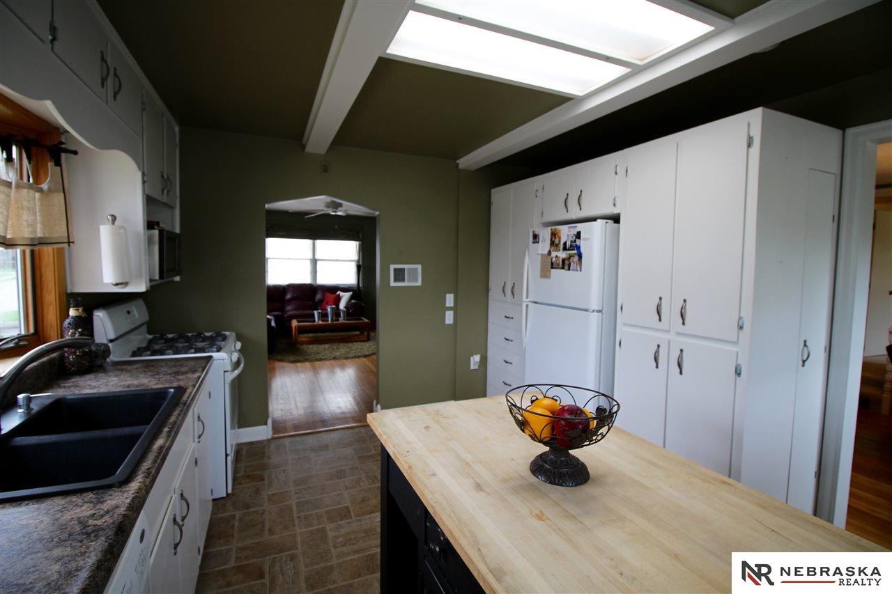 2148 S 48th, Omaha, NE 68106