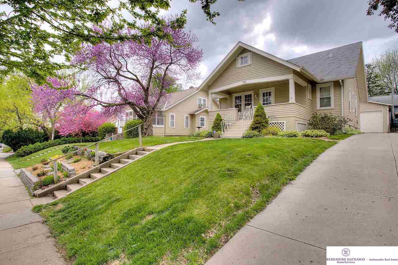 956 S 58, Omaha, NE 68106