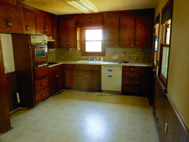 7411 Bedford AveOmaha, NE, 68106Douglas County