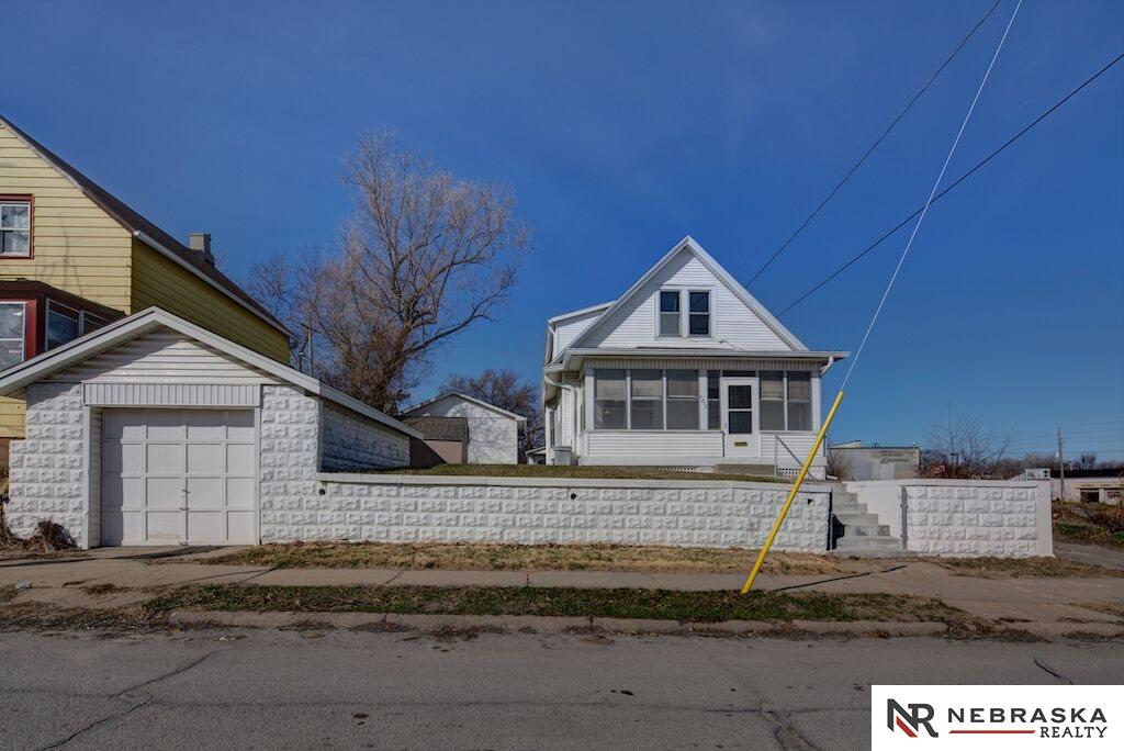 5212 S 32nd, Omaha, NE 68107
